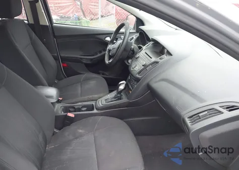 2015 Ford Focus Se z USA, uszkodzony, nr VIN 1FADP3K29FL281791